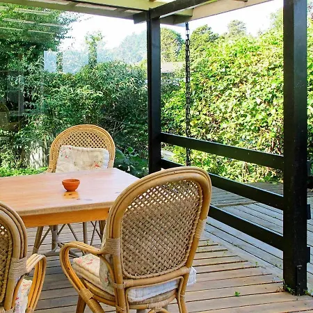 Two-bedroom Holiday In 5 Сasa de vacaciones *