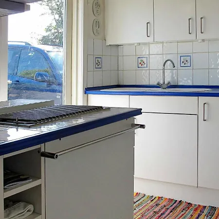 Two-bedroom Holiday In 5